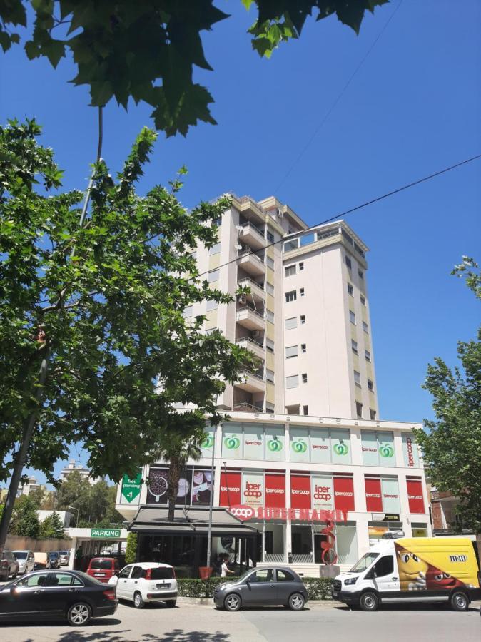 Gerald'S Central Apartments Vlore Exterior photo