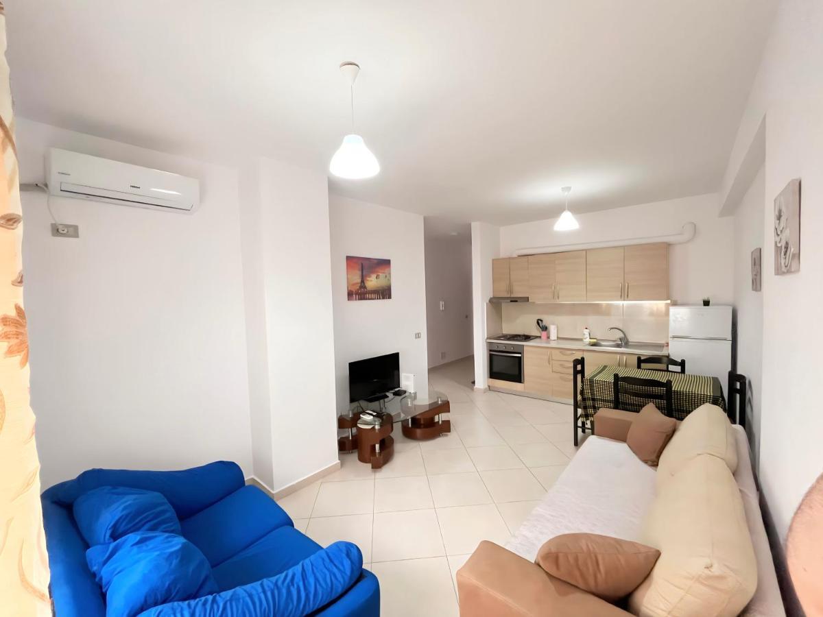 Gerald'S Central Apartments Vlore Exterior photo