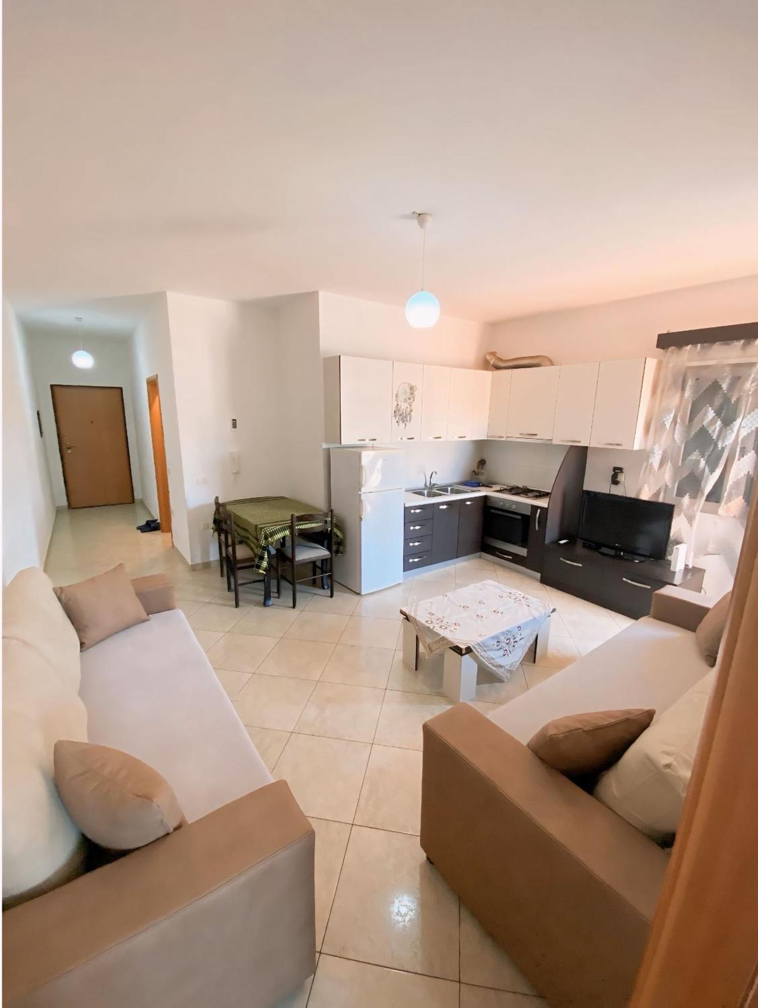 Gerald'S Central Apartments Vlore Exterior photo