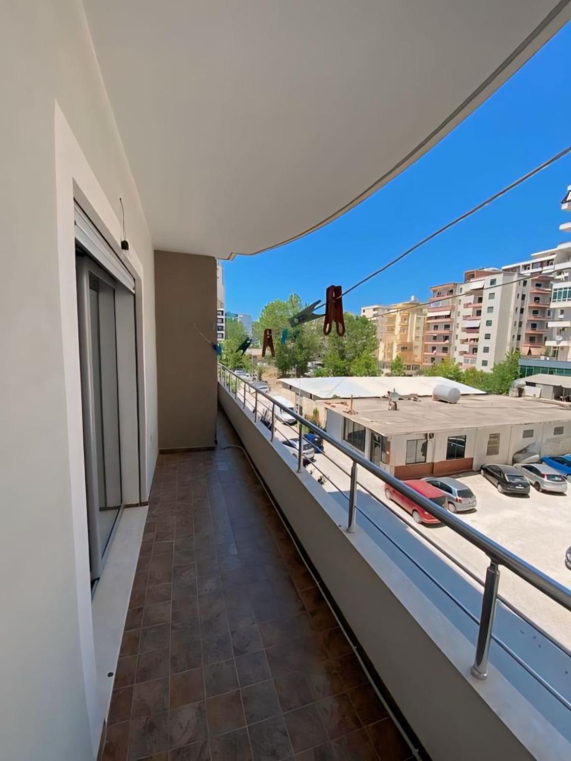 Gerald'S Central Apartments Vlore Room photo
