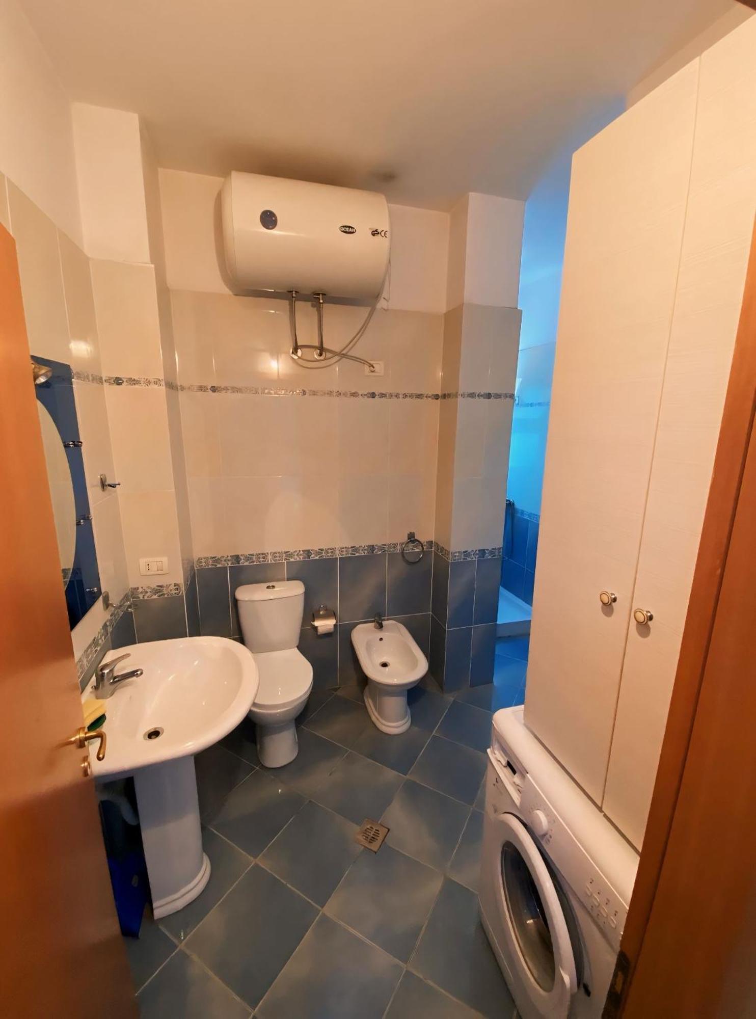 Gerald'S Central Apartments Vlore Exterior photo