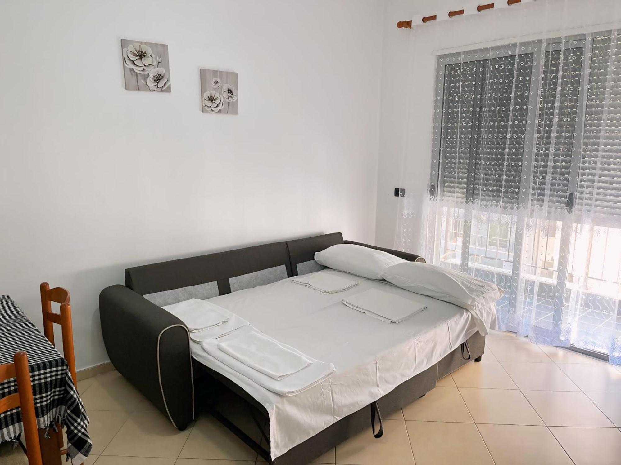 Gerald'S Central Apartments Vlore Exterior photo