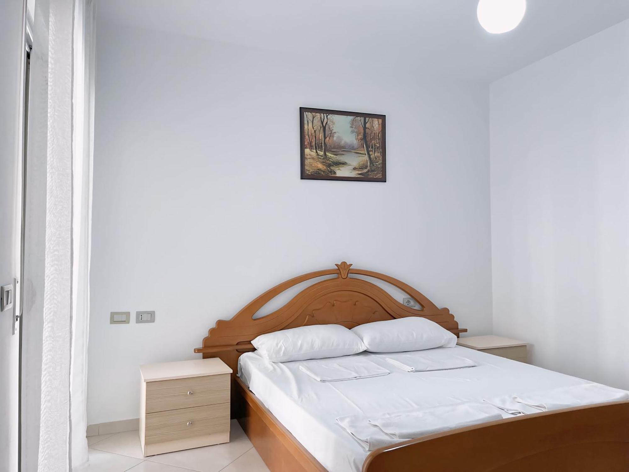 Gerald'S Central Apartments Vlore Exterior photo