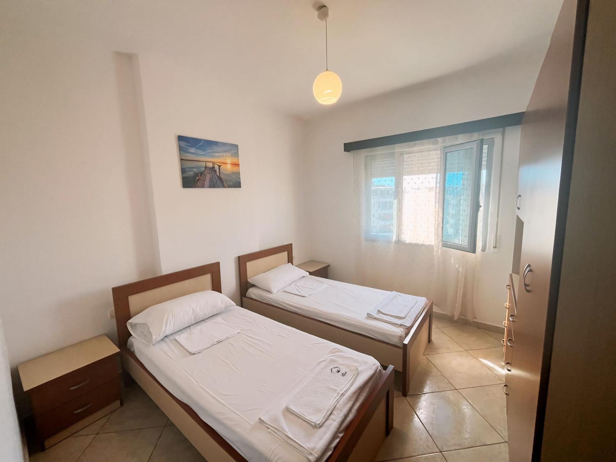Gerald'S Central Apartments Vlore Exterior photo