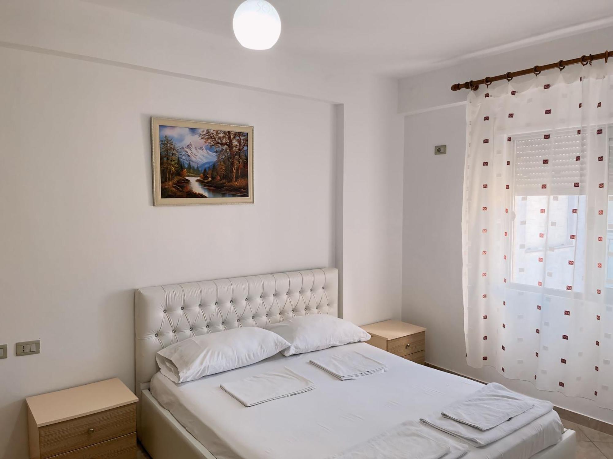 Gerald'S Central Apartments Vlore Exterior photo