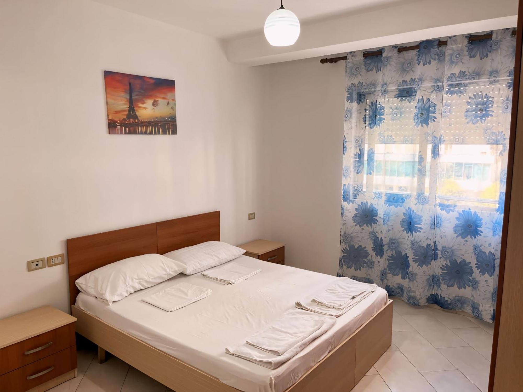Gerald'S Central Apartments Vlore Exterior photo