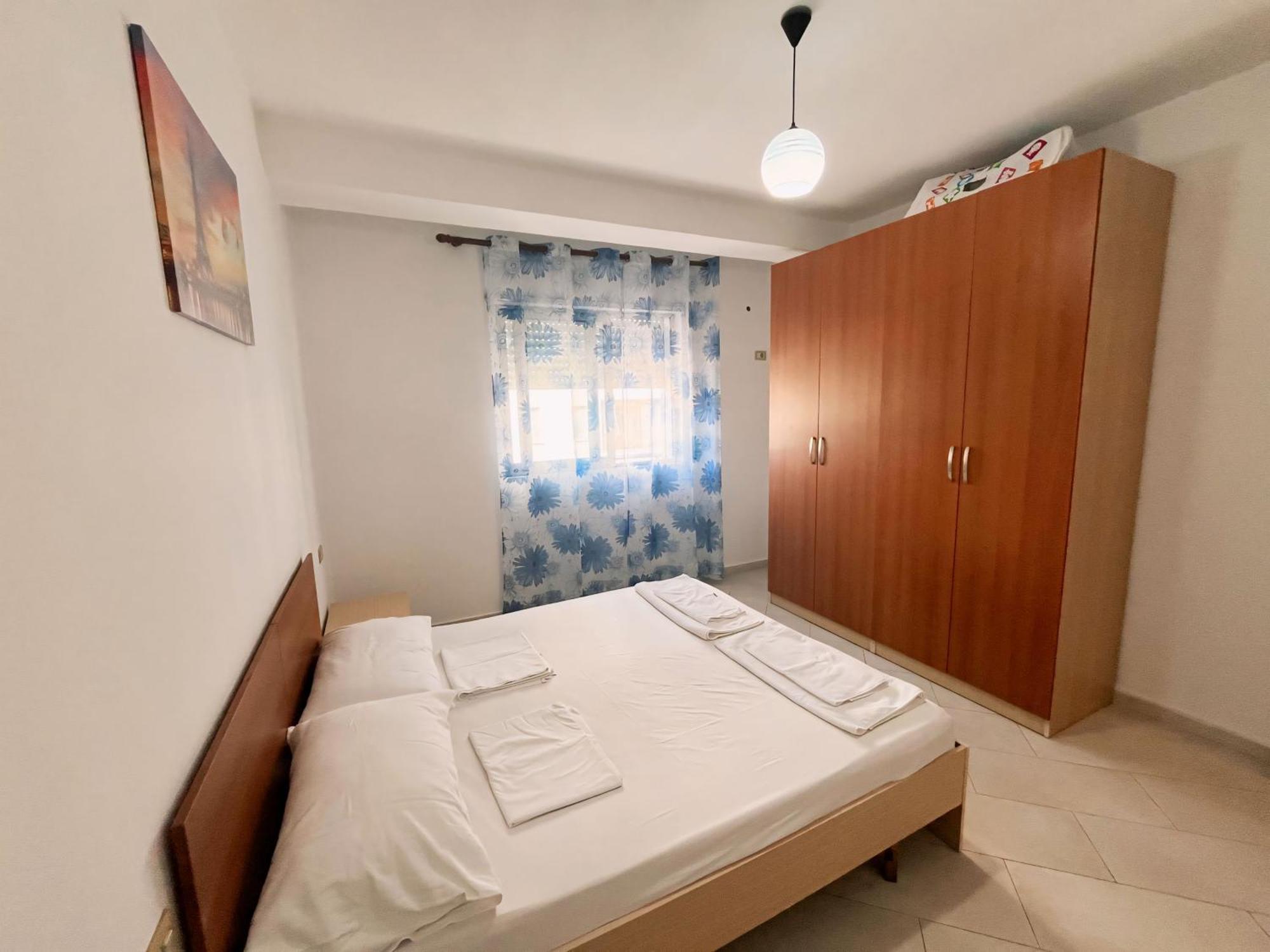 Gerald'S Central Apartments Vlore Exterior photo